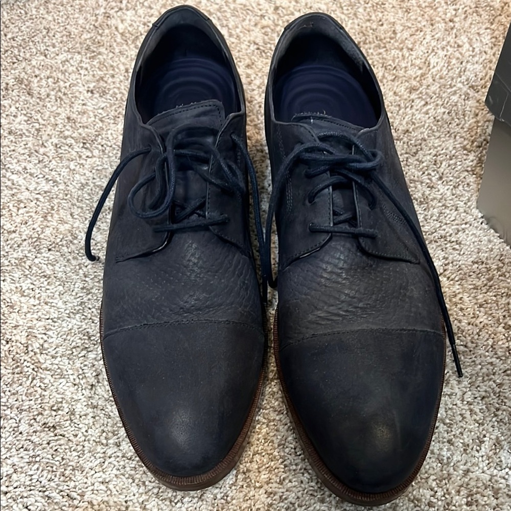Men's Black Leather Dress Shoes